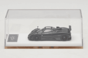 Pagani Zonda Tricolore Exposed Carbon Henson & Heaven 1:64 PZTEC01 Diecast — photo 6 of 7