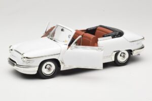Panhard PL17 Cabriolet White Solido 1:18 8174 Diecast — photo 2 of 8