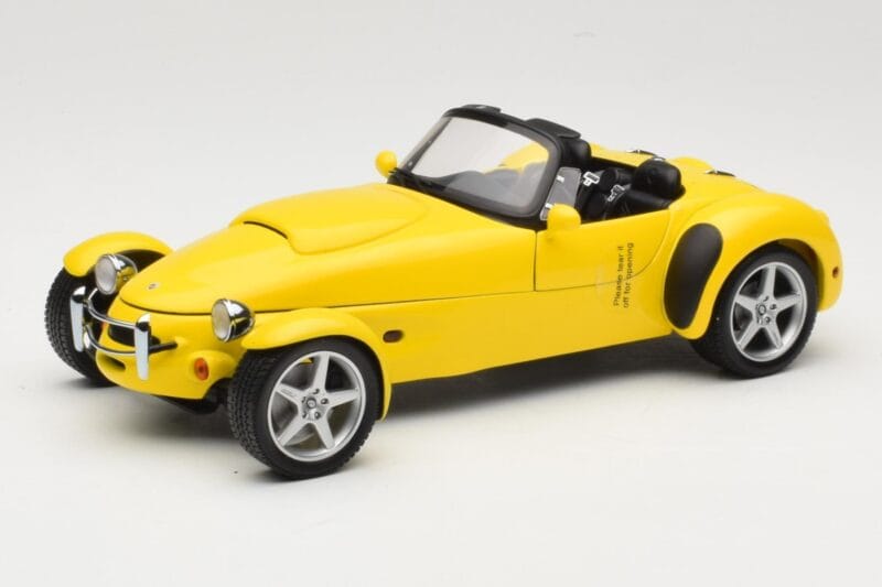 Panoz AIV Roadster Yellow AUTOart 1:18 78213 Diecast