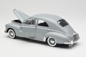 Peugeot 203 Gris Clair Solido 1:18 8145 Diecast — photo 5 of 8