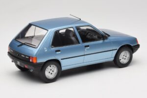 Peugeot 205 Blue MCG 1:18 MCG18491 Diecast — photo 2 of 6