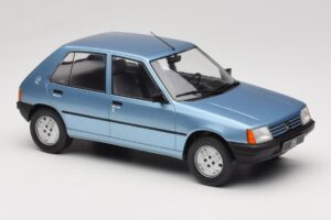 Peugeot 205 Blue MCG 1:18 MCG18491 Diecast — photo 4 of 6