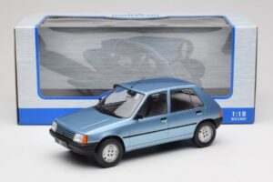 Peugeot 205 Blue MCG 1:18 MCG18491 Diecast — photo 6 of 6