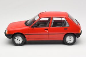 Peugeot 205 Red MCG 1:18 MCG18492 Diecast — photo 3 of 6