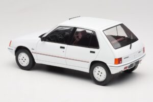 Peugeot 205 White MCG 1:18 MCG18493 Diecast — photo 5 of 6