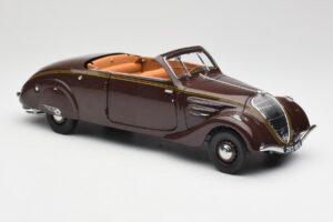 Peugeot 402 Eclipse Chocolate Norev 1:18 184873 Diecast — photo 11 of 12