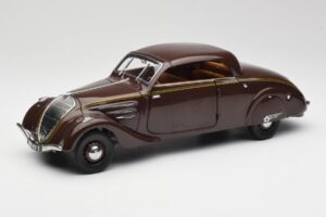 Peugeot 402 Eclipse Chocolate Norev 1:18 184873 Diecast — photo 4 of 12