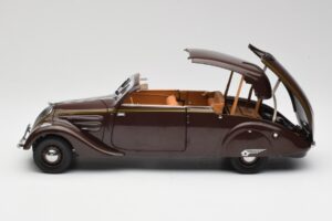 Peugeot 402 Eclipse Chocolate Norev 1:18 184873 Diecast — photo 6 of 12