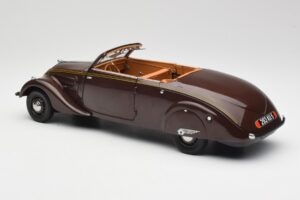 Peugeot 402 Eclipse Chocolate Norev 1:18 184873 Diecast — photo 9 of 12