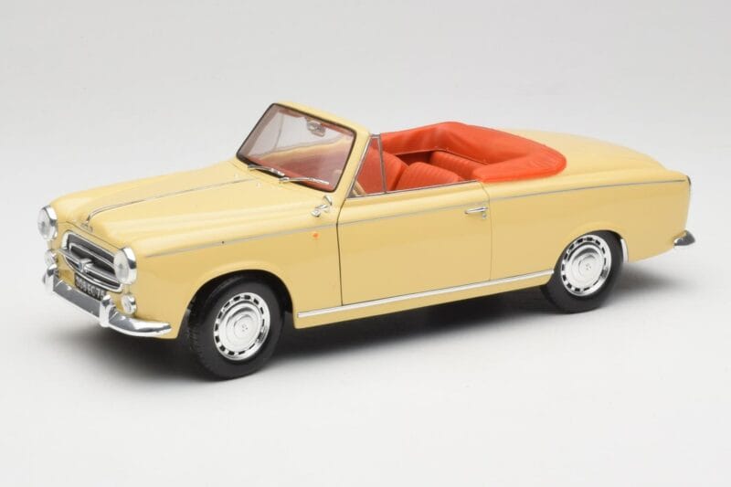 Peugeot 403 Cabriolet Sand Yellow Solido 1:18 8165 Diecast