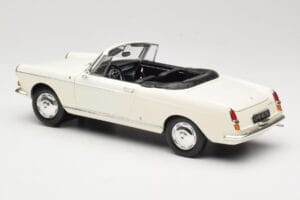 Peugeot 404 Cabriolet White Norev 1:18 184746 Diecast — photo 7 of 8