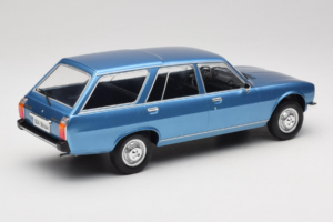 Peugeot 504 Break Blue MCG 1:18 MCG18213 Diecast — photo 2 of 6