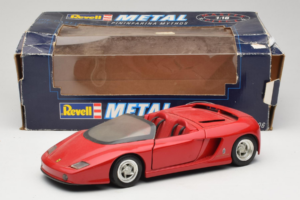 Pininfarina Mythos Red Revell 1:18 8806 Diecast — photo 8 of 8