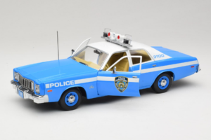Plymouth Fury Police Pursuit New York Police Department GreenLight 1:18 19043 Diecast — photo 2 of 8