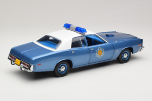 Plymouth Fury Police Pursuit Smokey and the Bandit GreenLight 1:18 19044 Diecast — photo 3 of 8
