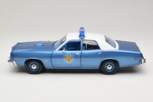 Plymouth Fury Police Pursuit Smokey and the Bandit GreenLight 1:18 19044 Diecast — photo 4 of 8