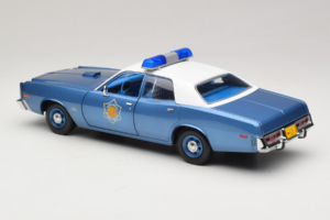 Plymouth Fury Police Pursuit Smokey and the Bandit GreenLight 1:18 19044 Diecast — photo 7 of 8