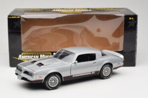 Pontiac Firebird Formula Silver ERTL 1:18 33514 Diecast — photo 8 of 8