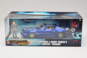 Pontiac Firebird Pennywise With Figure Jada 1:24 31118 Diecast
