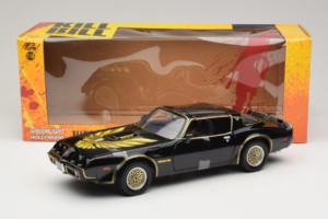 Pontiac Firebird Trans Am Kill Bill Movie Greenlight 1:18 12951 Diecast — photo 6 of 6