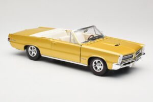 Pontiac GTO Hurst Edition Gold Maisto 1:18 531884 Diecast — photo 6 of 8