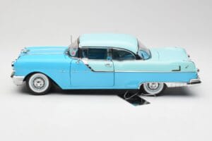 Pontiac Star Chief Blue Sun Star 1:18 5041 Diecast — photo 4 of 8