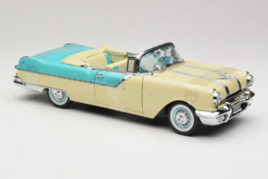 Pontiac Star Chief I Love Lucy Nautilus Blue White Sun Star 1:18 5057 Diecast — photo 5 of 7