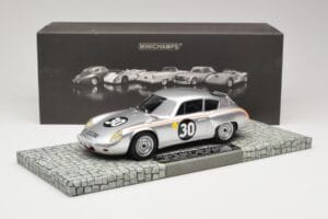 Porsche 356B 1600 GS Carrera GTL #30 B. Pon / C. Godin de Beaufort 24 Hours of Le Mans 1962 Minichamps 1:18 107626830 Diecast — photo 6 of 6
