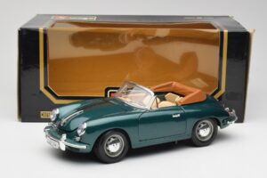 Porsche 356B Cabriolet Green Bburago 1:18 3051-M1 Diecast — photo 8 of 8
