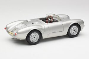 Porsche 550 A Spyder Silver Maisto 1:18 50314 Diecast — photo 3 of 8
