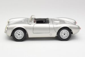 Porsche 550 A Spyder Silver Maisto 1:18 50314 Diecast — photo 4 of 8