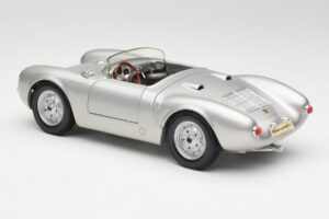 Porsche 550 A Spyder Silver Maisto 1:18 50314 Diecast — photo 7 of 8