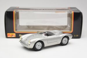 Porsche 550 A Spyder Silver Maisto 1:18 50314 Diecast — photo 8 of 8