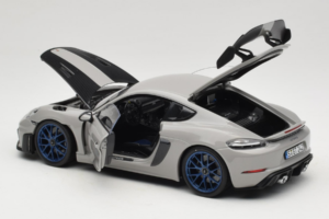 Porsche 718 Cayman 982 GT4 RS Weissach Package Chalk Norev 1:18 187253 Diecast — photo 5 of 8