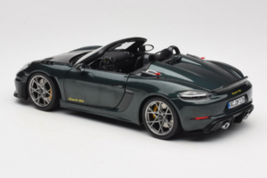 Porsche 718 Spyder RS Weissach Pack Forest Green Norev 1:18 187272 Diecast — photo 7 of 8