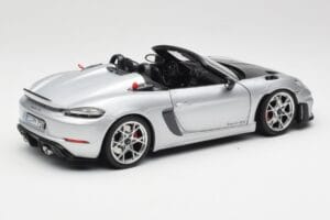 Porsche 718 Spyder RS Weissach Pack GT-Silver Metallic Norev 1:18 187270 Diecast — photo 3 of 8