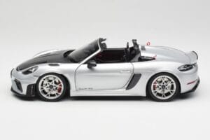 Porsche 718 Spyder RS Weissach Pack GT-Silver Metallic Norev 1:18 187270 Diecast — photo 4 of 8