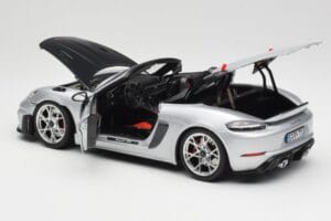 Porsche 718 Spyder RS Weissach Pack GT-Silver Metallic Norev 1:18 187270 Diecast — photo 5 of 8
