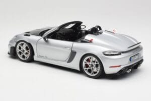 Porsche 718 Spyder RS Weissach Pack GT-Silver Metallic Norev 1:18 187270 Diecast — photo 7 of 8