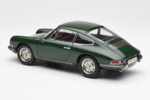 Porsche 901 Green CMC 1:18 M-067B Diecast — photo 5 of 6