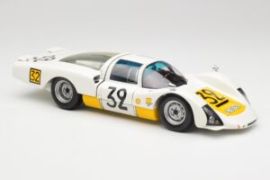 Porsche 906LH #32 Porsche System Engineering G. Schutz / P. De Klerk 24 Hours of Le Mans 1966 Minichamps 1:18 100666132 Dieca — photo 6 of 8