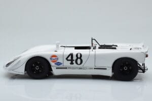 Porsche 908/02 #48 S. McQueen / P. Revson 12 Hours of Sebring 2nd Place Post Race Version 1970 AUTOart 1:18 87072 Diecast — photo 4 of 8
