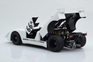 Porsche 908/02 #66A S. McQueen Holtville 1970 AUTOart 1:18 87073 Diecast — photo 3 of 8