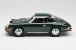 Porsche 911 901 Irish Green Kyosho 1:18 08969G Diecast — photo 4 of 8
