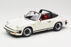 Porsche 911 930 Carrera Targa 3.2 Grand Prix White Minichamps 1:18 100063062 Diecast