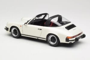Porsche 911 930 Carrera Targa 3.2 Grand Prix White Minichamps 1:18 100063062 Diecast — photo 7 of 8