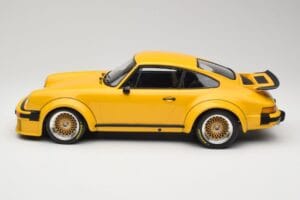 Porsche 911 934 RSR Yellow 1976 Minichamps 1:12 125766401 Diecast — photo 3 of 6