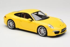 Porsche 911 991 Carrera S Racing Yellow Minichamps 1:18 100061021 Diecast — photo 6 of 8