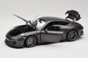 Porsche 911 991 GT3 Grey Metallic Minichamps 1:18 110062720 Diecast — photo 2 of 8