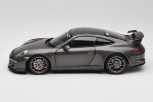 Porsche 911 991 GT3 Grey Metallic Minichamps 1:18 110062720 Diecast — photo 4 of 8